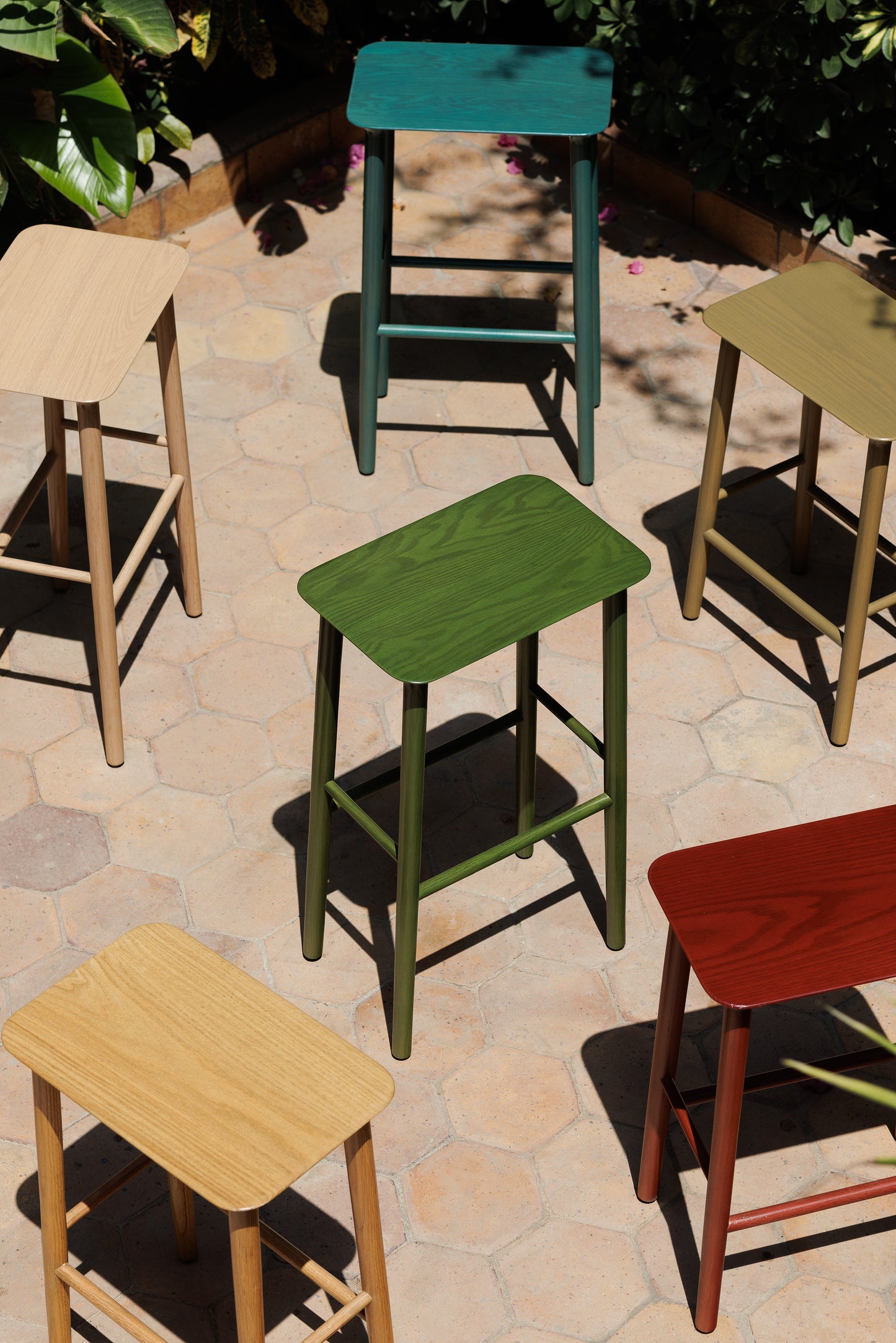 Esna - tall stool